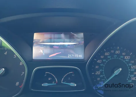 2012 Ford Focus Se z USA, uszkodzony, nr VIN 1FAHP3K28CL380728